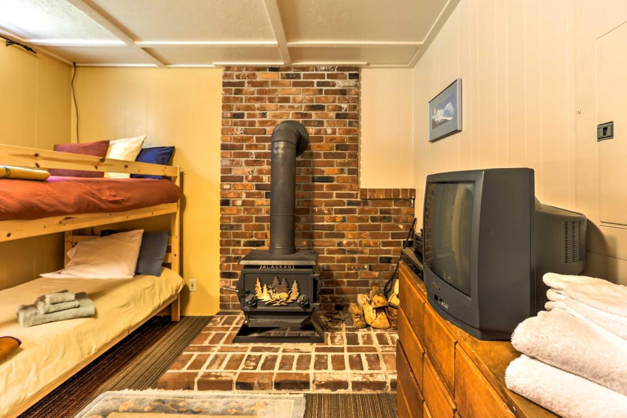 Riverside Winthrop Chalet With Hot Tub And 2 Decks! Экстерьер фото
